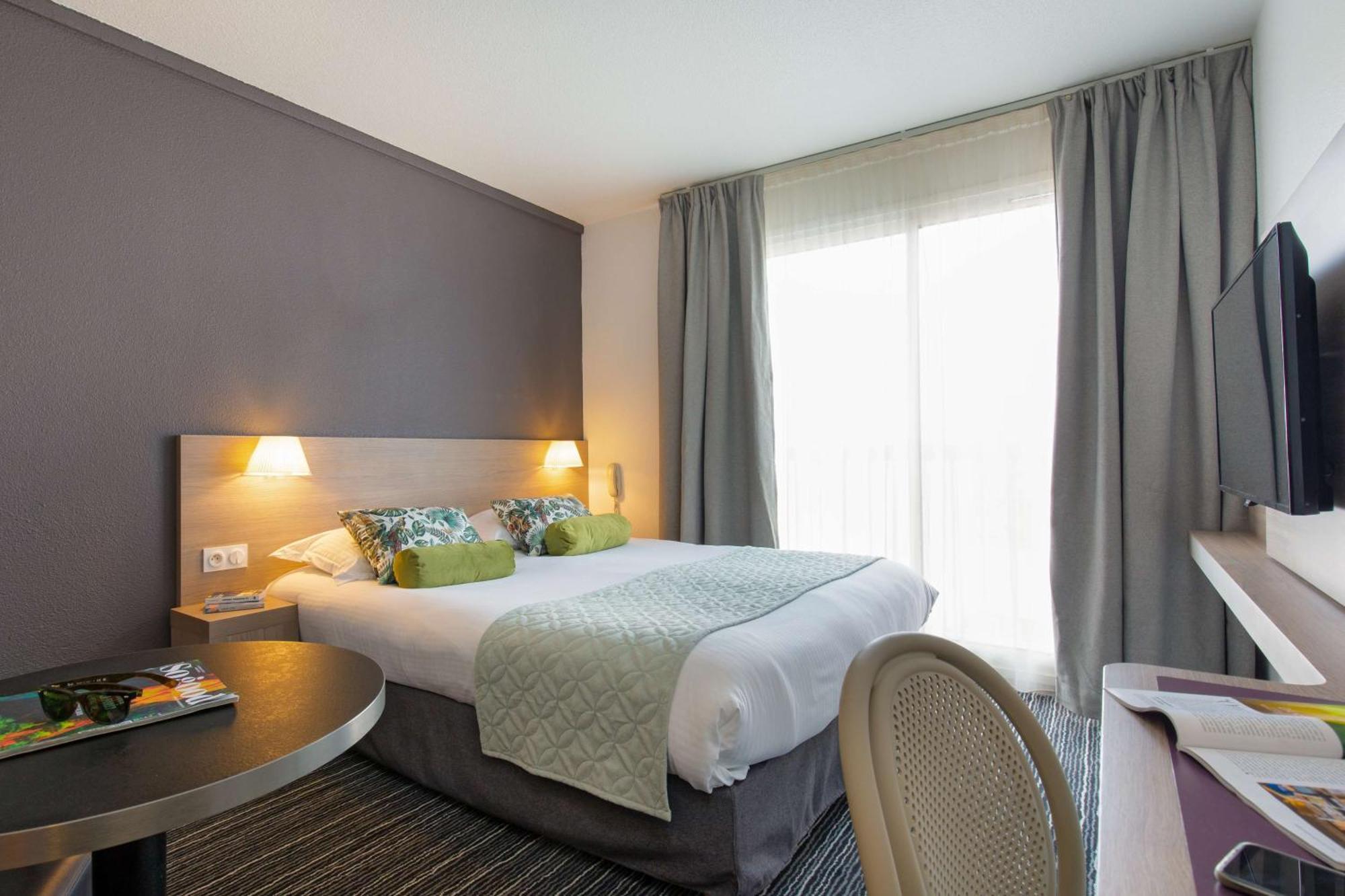 Best Western Plus La Marina Сен-Рафаэль Экстерьер фото