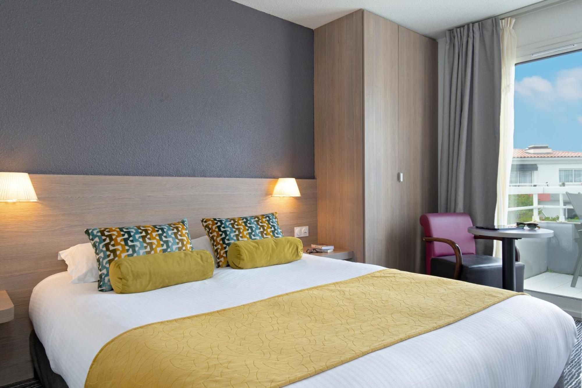 Best Western Plus La Marina Сен-Рафаэль Экстерьер фото